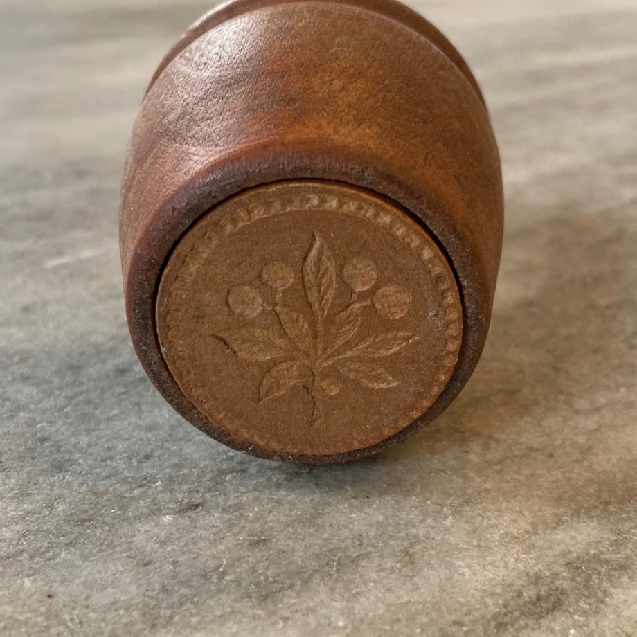 Antique Small Primitive Wood Butter Mold or Press with Leaf Motif